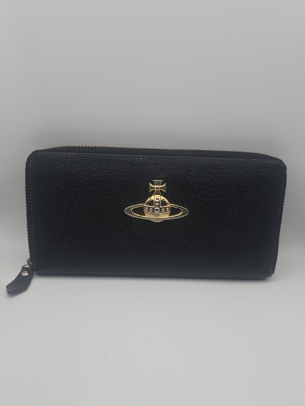 Vivienne Westwood Black W Gold Orb Emblem Long Zip Around Wallet (EUC)(COA)✨️🖤✨